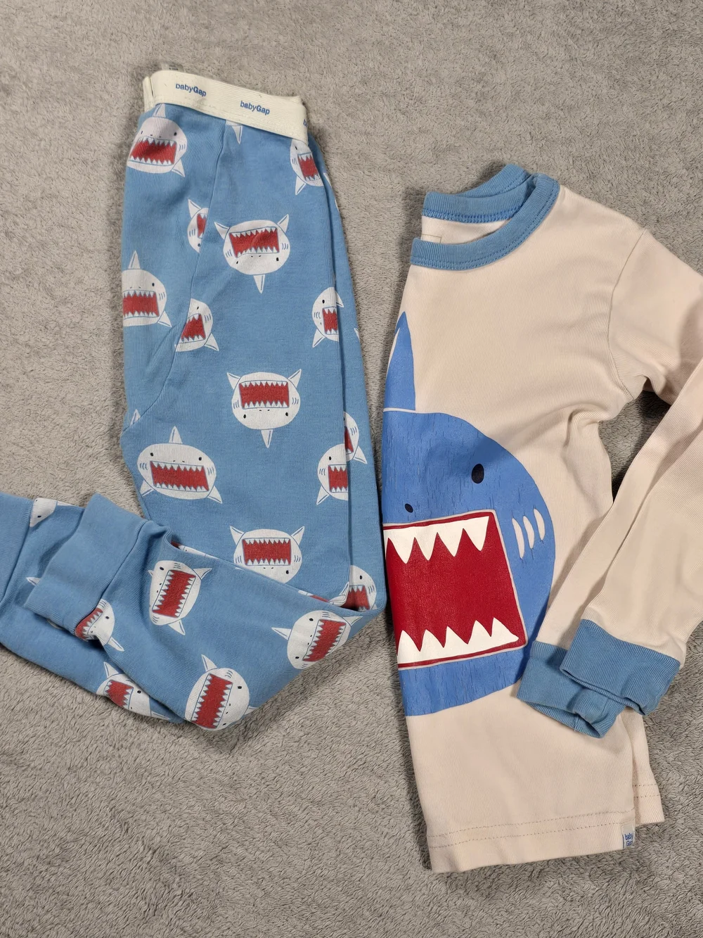 Gap Kids Shark Print Cotton Pajama Set - Blue & Cream